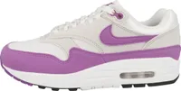 Nike svetlo šedá 39