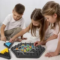 Stolní hra s gumičkami a herními figurkami, mozková hra, strategická hra pro děti a dospělé pro 2-4 hráče - TRIOWIN