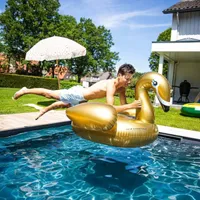 Swim Essentials - Aufblasbarer Schwan Gold 150x115cm