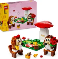 LEGO Igel und ihr Picknick-Date, Tier-Spielset mit Pilzmodell, Bauset mit Naturkulisse für Kinder, Geschenkidee für Jungen und Mädchen ab 8 Jahren, die gern fantasievoll spielen, Tierspielzeug 40711