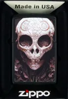 Zippo Benzinfeuerzeug Schwarz Skull Design