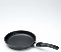 Der Klassiker - Flache Gusspfanne – 32 cm / Induktionsgeeignet / Abnehmbarer SKK-Griff