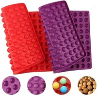 Backmatte - 2cm Halbkugel Silikonmatte mit Noppen - 140er Backform für Hundekekse & Hundeleckerlies, Backpapier - Backunterlage - Pralinenform, 38,5x27,5cm, Rot