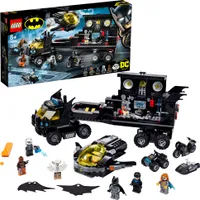 LEGO 76160 Super Heroes DC Batman Mobile Batbasis, Truck Spielzeug mit Batjet, Batquad, Motorrad und Wasserflitzer