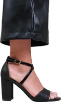 Odkiaľ to je - Dámske sandále "Ruth" WM106 (41 EU) (Black)
