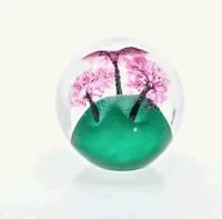 Glaskugel/ Briefbeschwerer (10cm), Blumen