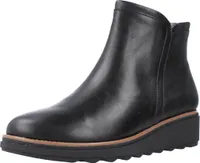 Clarks Stiefelette in schwarz, Gr. 4