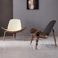 SHELL HOLZSTUHL, Mid-Century-Stuhl, CHAIR Hans Wegner  CH07 Muschelstuhl mit drei Beinen, Eschensperrholz, Akzentstuhl,   Kunstleder -Schwarz