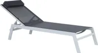 BELIANI Gartenliege Schwarz Aluminium mit Stoffbespannung Kissen Verstellbares Kopfteil Modern Terrasse Ausstattung Relaxliege Sonnenliege Liegestuhl