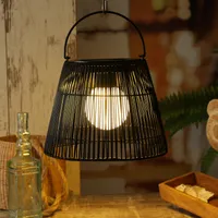 LED Solar Laterne/Hängeleuchte - Rattanoptik  - warmweiße LED - H: 22cm - Lichtsensor - schwarz