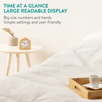 Navaris Holz Wecker Analog ohne Ticken - Batteriebetrieben - Wecker ohne Ticken - Mit Snooze Schlummerfunktion und Licht - Retro Design - Wecker Holz