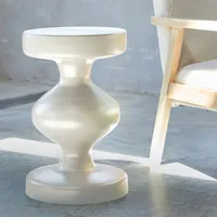sweeek - Beistelltisch, Sofaende, Nachttisch aus Metall, Ø29,5 x H 47cm - Creme
