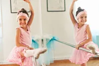 Spiegelwand Für Fitness Und Ballett Sport Premium Glas mit Splitterschutzfolie - 125 x 200 cm