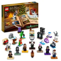 LEGO 76404 Adventní kalendář Harry Potter 2022 se stolní hrou, 7 minifigurkami, filmovými scénami a doplňky, kouzelný dárek k Vánocům