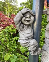 Dekofigur kletternder Wichtel Gnom lustige Gartendeko Gartenfigur Troll Zwerg