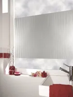 INDIGOS UG Fensterbild Dynamische Streifen G96 - Höhe 50 cm Glasdekorfolie  silber satiniert