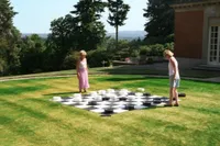XXXL Giga Damespiel (Checkers, 8x8) - 25 cm Steine - PVC mit UV Schutz - Ohne Brett