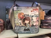 Anekke Handtasche beige/blau Rücken rot