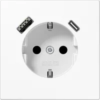 JUNG Steckdose mit USB-Anschluss