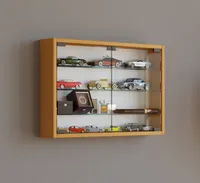 Mandosa M Vitrinenschrank an der Wand montierte 2 Glastüren Buche Nachbildung.