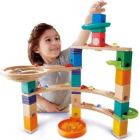 Hape E6020 Quadrilla "Cliffhanger" velká mramorová dráha