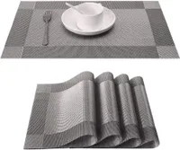 Platzsets 4er Set - Rutschfest Abwaschbar Tischsets - PVC Hitzebeständig Platzdeckchen - Kommt mit Passendem Tischläufer und Untersetzer - Platz-Matten für Küche and Restaurant（Silber）