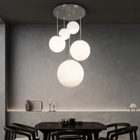 Hängeleuchte, 5-Flammig, Kugeln, Glas opal, B 50 cm