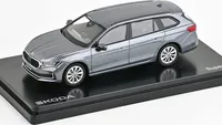 Skoda Superb IV Combi (2023) Grau Graphit Metallic ABREX 1:43