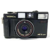 Yashica MF2 super Set mit Film, Batterie und Tasche
