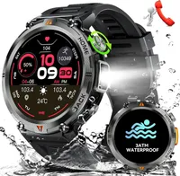 Smartwatch Herren, 1,45 Zoll HD-Touchscreen Fitnessuhr mit Taschenlampe, 100+ Sportmodi, Herzfrequenz/Schlaftracker, 3 ATM Militärische Smartwatch
