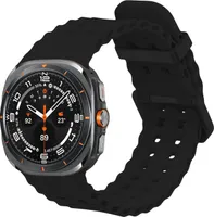 kwmobile Ersatzarmband kompatibel mit Samsung Galaxy Watch Ultra 47mm Armband - Fitnesstracker Band aus Silikon in Schwarz