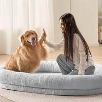 VEVOR Hundebett für Menschen, 183 x 122 x 25 cm,Hundebett in Menschengröße mit waschbarem Bezug aus Kaninchenfellimitat, orthopädischem Eierschaum, Aufbewahrungstasche, großes Bohnenbett
