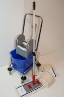 CleanSV Wischset 40 cm - Einfachfahrwagen Spr Chrom Putzwagen mit Presse, Mopset 40 cm: 3 CleanSV® Baumwollmop 40 cm, Profi Klapphalter 40 cm und Profi Teleskopstiehl
