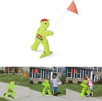 Warnfigur mit Fahne Warnaufsteller spielende Kinder Warnschild Kindersicherheit