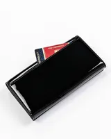 Peterson | Schwarze Damenbrieftasche, aus Leder, mit Akzent, Naturleder, 9.5x18.5 cm