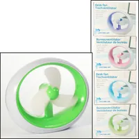 1 x stolní ventilátor 16x6x14cm, 1 ze 4 barev, na baterie 2xAA/R06, není součástí balení, ve fotobrašně