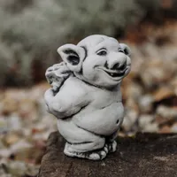Steinguss Deko Gartenfigur Troll mit Blumen