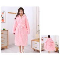 Winter Bademantel aus Korallenvlies mit Kapuze, weicher, bequemer und saugfähiger Bademantel für Damen, Farbe: Pink