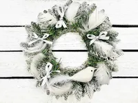 Weihnachtskranz dekoriert künstliche SCHNEEKÖNIGIN 30 cm zum Tisch und Aufhängen