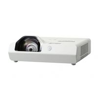 Panasonic TW380 Kurzdistanzprojektor mit 3300 Ansi-Lumen, 1280x800