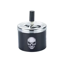 Drehaschenbecher in schwarz mit Totenkopf Design