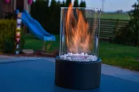 Technigart Ethanol Tischkamin – Indoor & Outdoor – mit Natursteinen – Terrassenfeuer mit 2 Brennkammern & Zubehör – 27 cm hoch – 150 ml Volumen