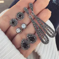 4 Paar antike Tropfen-Ohrringe mit runden Strasssteinen, geschnitzt, baumelnde Ohrstecker, Schmuck, Geschenk