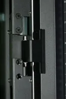 APC AR3100, Volně stojící rack, 42U, 1701 kg, Zámek, Nastavitelné nohy, Otočná kolečka