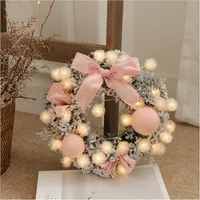 Weihnachtsdekorationskranz mit beflockter Blume und Schleife mit L-E-D-Lichtern für Fenster, Zimmer, Veranda
