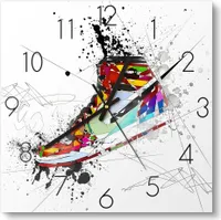 DEQOART Glasuhr 30x30 cm Zahlen 'Urbaner Sneaker Rausch' Wanduhr Glas Uhr Design leise Küchenuhr
