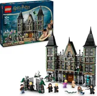 LEGO Harry Potter Landsitz der Familie Malfoy, Fantasy Spielzeug zum Sammeln und Ausstellen, Geschenk für Jungen, Mädchen und Fans der Zauberwelt, Geschenkidee mit 9 Minifiguren 76453