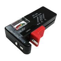 Batterietester Checker Universal Batterietester Monitor fuer AA AAA CD 9V 1,5V Knopfzellenbatterien Kleine Haushaltsbatterielebensdauer-Messgeraet