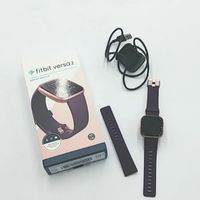 Fitbit Versa 2 : Fitness- und Wellness-Uhr mit Sprachsteuerung Score (179,99)
