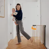 Lionelo Truus Slim Clamp-On dětská bezpečnostní brána 75-105 cm šedá